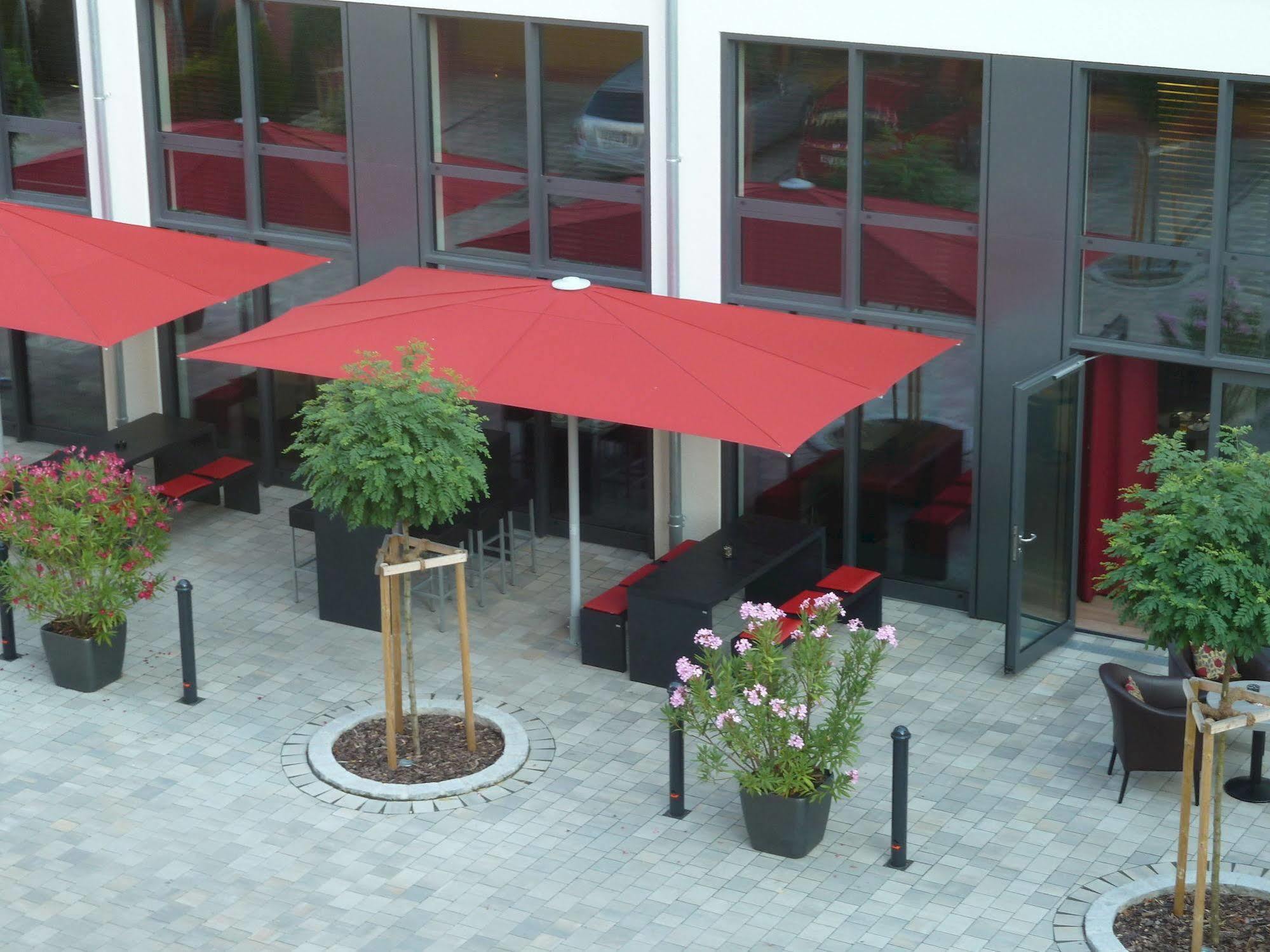 Landhotel Sonne Neuendettelsau Esterno foto